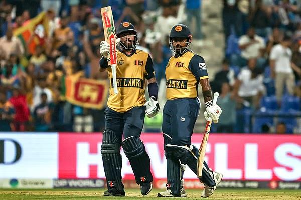 sri lanka beat afghanistan to reach super 4