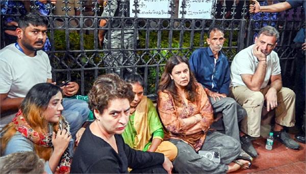 rahul and priyanka meet ankita bhandari  s parents
