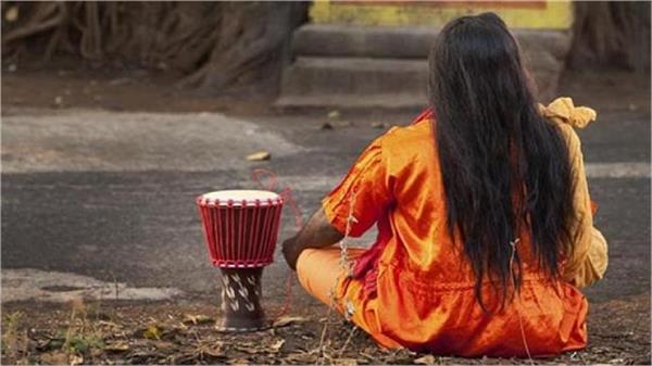 women being ruined after falling into the trap of certain charlatan godmen