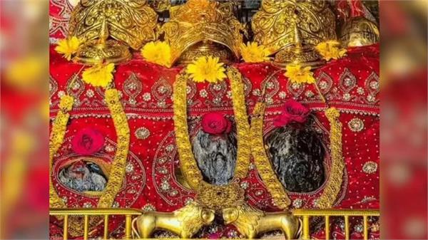 mata vaishno devi  s shrine decked up like heaven