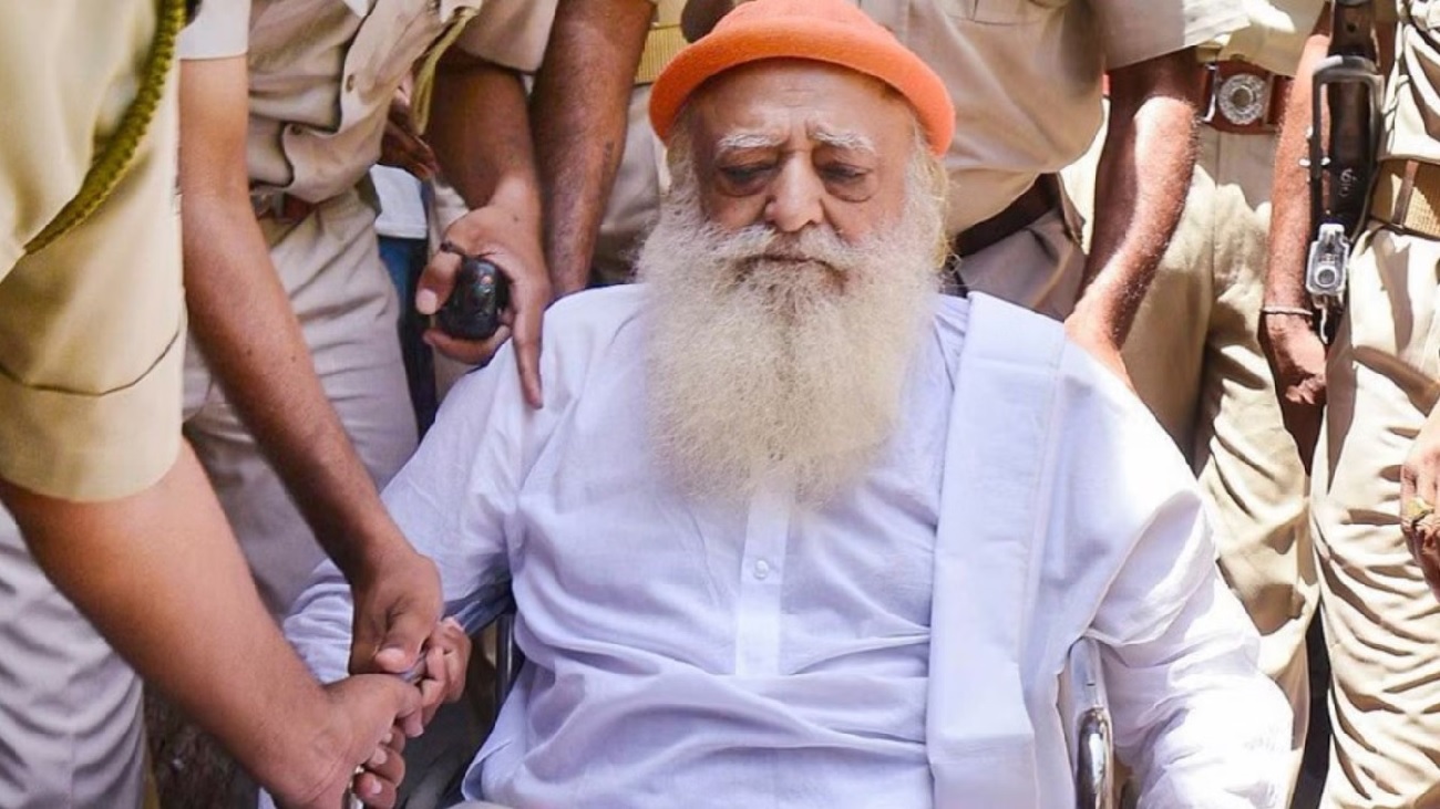 ਆਸਾਰਾਮ ਨੂੰ ਹਾਈ ਕੋਰਟ ਤੋਂ ਝਟਕਾ: ਬਿਮਾਰ ਪਤਨੀ ਨੂੰ ਮਿਲਣ ਲਈ ਮੰਗੀ ਸੀ ਅੰਤਰਿਮ ਜ਼ਮਾਨਤ, ਕੋਰਟ ਵੱਲੋਂ ਕੋਰੀ ਨਾਂਹ