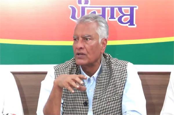 sunil jakhar cornered the mann government