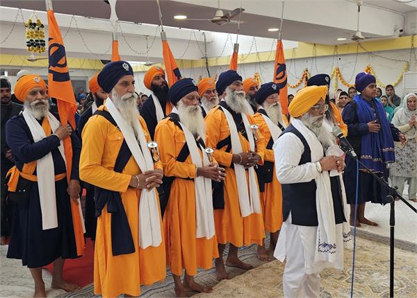parma resounded with the chants of   bole so nihal   during nagar kirtan