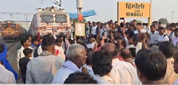 commotion by passengers at hingoli railway station in maharashtra