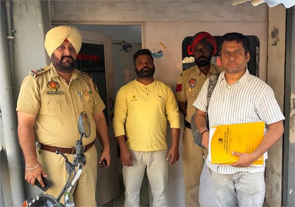 drug control officer raids jholachap doctor  s clinic