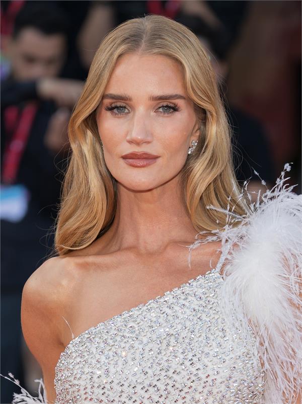 this famous hollywood actress will make a splash once again after 20 years 