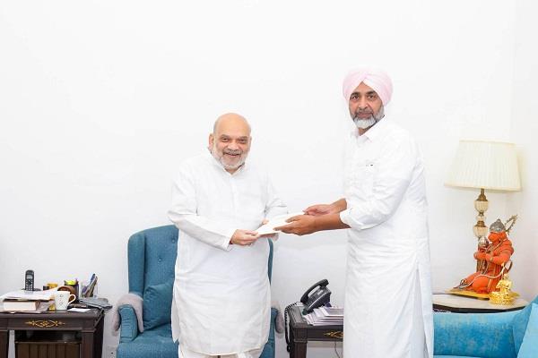 manpreet badal met amit shah