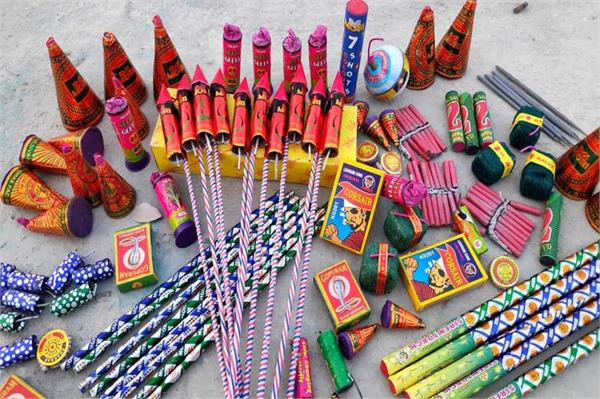 raowali firecracker market dispute firecracker traders   protest
