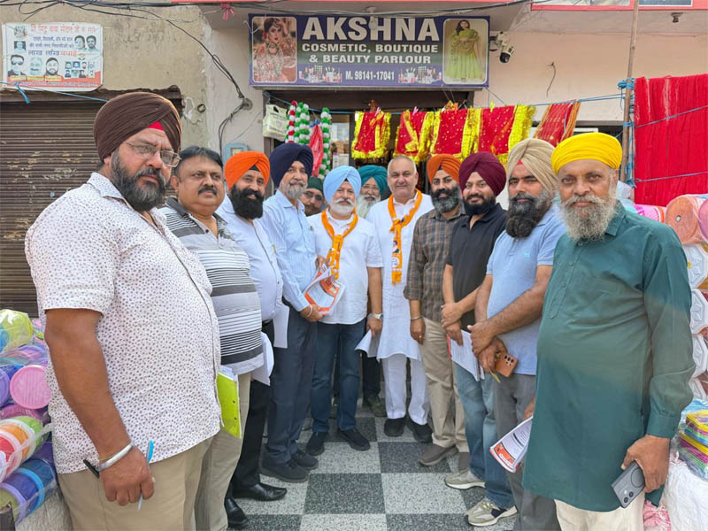 ਡੋਰ-ਟੂ-ਡੋਰ ਮੁਹਿੰਮ ਤਹਿਤ ਸਰਕਲ ਸੋਢਲ ਦੇ ਵਾਰਡ ਨੰਬਰ 77 ’ਚ ਘਰ-ਘਰ ਪਹੁੰਚਿਆ ਸ਼੍ਰੋਮਣੀ ਅਕਾਲੀ ਦਲ