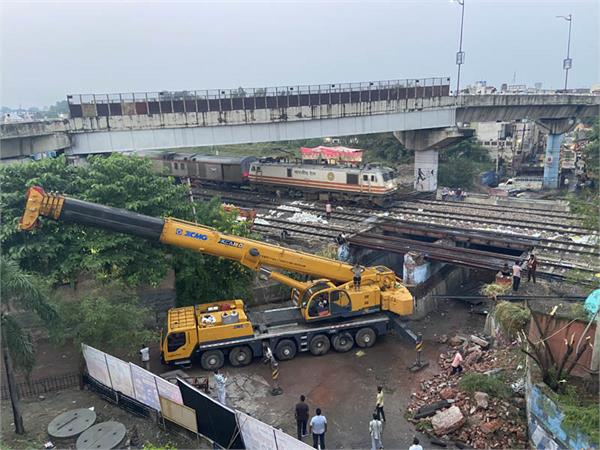 domoria bridge remains closed for the second day