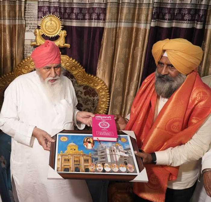 ਪੰਜਾਬ ਕਾਂਗਰਸ ਦੇ ਨਵੇਂ ਪ੍ਰਧਾਨ ਪਰਗਟ ਸਿੰਘ ਡੇਰਾ ਸੱਚਖੰਡ ਬੱਲਾਂ ਹੋਏ ਨਤਮਸਤਕ