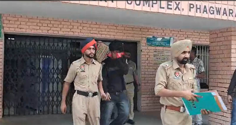 LPU ਮਾਮਲੇ ''ਚ ਨਵੀਂ ਅਪਡੇਟ! ਤਿੰਨ ਹੋਰ ਨੌਜਵਾਨ ਗ੍ਰਿਫ਼ਤਾਰ, ਯੂਨੀਵਰਸਿਟੀ ਦੇ ਨਿਕਲੇ ਵਿਦਿਆਰਥੀ