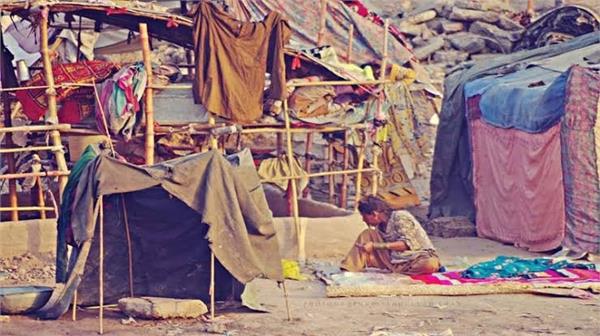 pakistan  general public forced to grapple with inflation and poverty