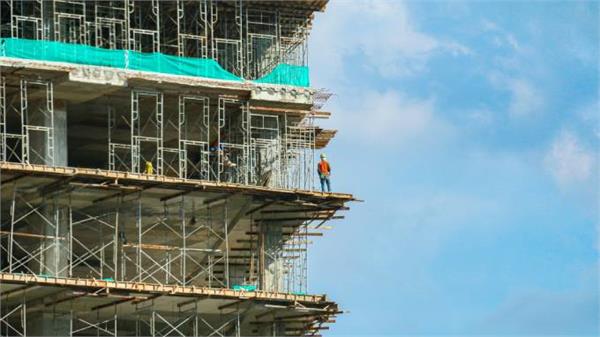 bank accounts of 71 builders frozen  outstanding amount of rs 446 crore