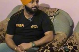 producer amanpreet singh met with twinkle  a kabaddi player from gurdaspur 