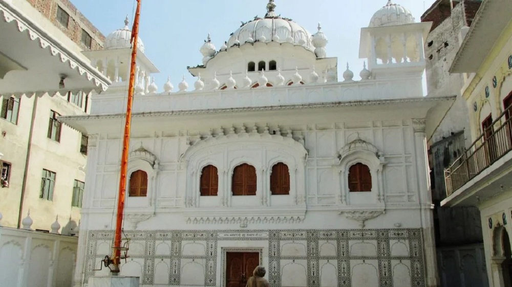 ਲਾਹੌਰ ''ਚ ਸਿੱਖ ਸੰਗਤਾਂ ਲਈ ਵੱਡੀ ਖੁਸ਼ਖਬਰੀ ! ਗੁਰਦੁਆਰਾ ਜਨਮ ਅਸਥਾਨ ਗੁਰੂ ਰਾਮਦਾਸ ਜੀ ਦਾ ਕੀਤਾ ਜਾਵੇਗਾ ਵਿਸਥਾਰ