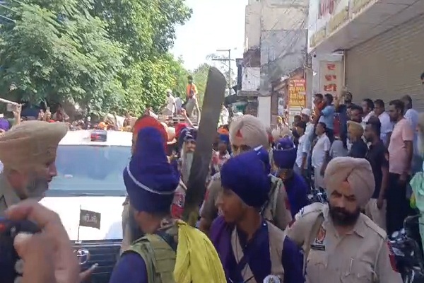 ਮਾਨਸਾ ਹਸਪਤਾਲ ਪੁੱਜੇ ਵਿਧਾਇਕ ਡਾ. ਵਿਜੇ ਸਿੰਗਲਾ ਦਾ ਵਿਰੋਧ, ਪੜ੍ਹੋ ਪੂਰਾ ਮਾਮਲਾ