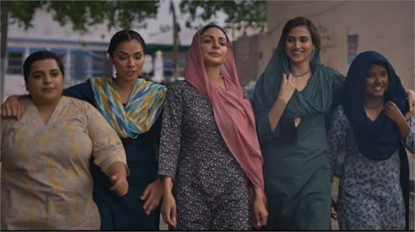 neeru bajwa puts a stop to the release of the film   thapi  