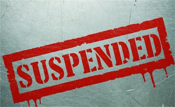 9 jail staff  suspended 