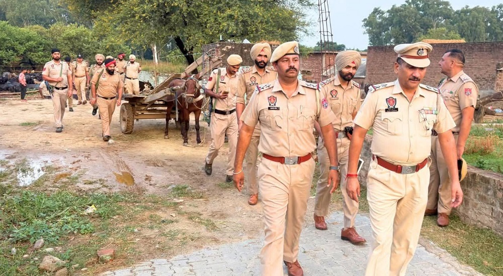 ਏਅਰਫੋਰਸ ਸਟੇਸ਼ਨ ਦੇ ਆਲੇ-ਦੁਆਲੇ ਪਠਾਨਕੋਟ ਪੁਲਸ ਨੇ ਚਲਾਇਆ ਸਰਚ ਆਪ੍ਰੇਸ਼ਨ