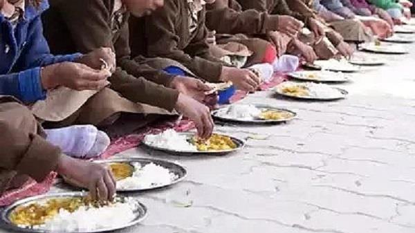 mid day meal crisis in gurdaspur