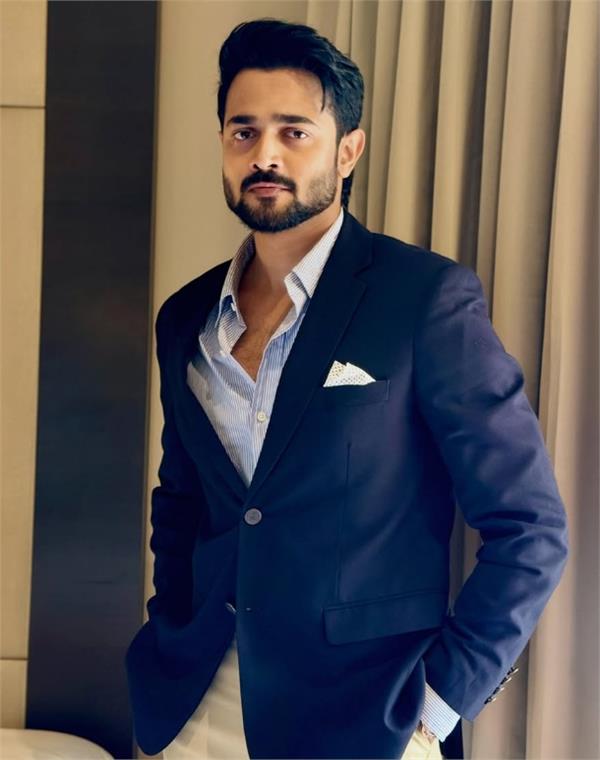 bhuvan bam  s old report card goes viral  scored only 26 marks in math