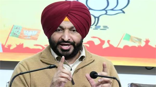 ravneet bittu political attack on the aam aadmi party