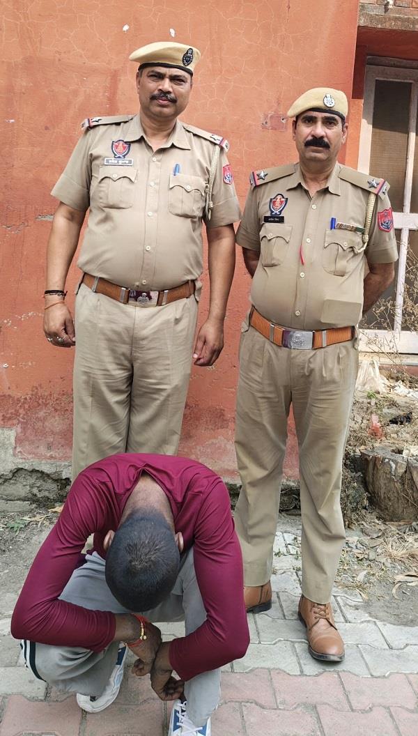 accused absconding in theft case arrested  2 leds and 1 ac recovered