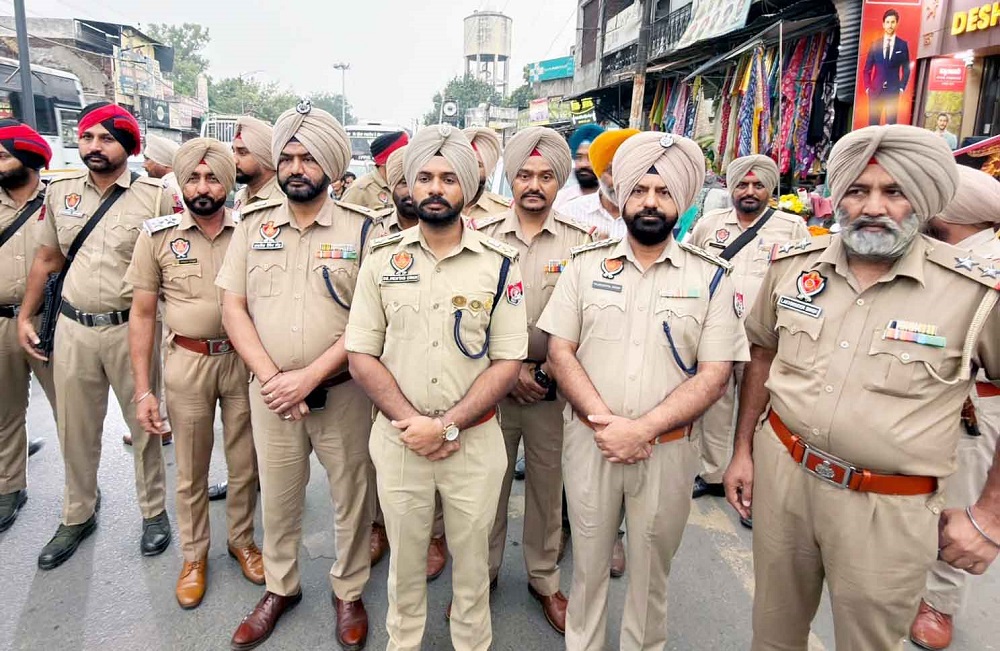 ਬਟਾਲਾ ’ਚ ਸਰਚ ਆਪ੍ਰੇਸ਼ਨ ਦੌਰਾਨ 15 ਗ੍ਰਿਫਤਾਰ, 50 ਰਾਊਂਡਅੱਪ