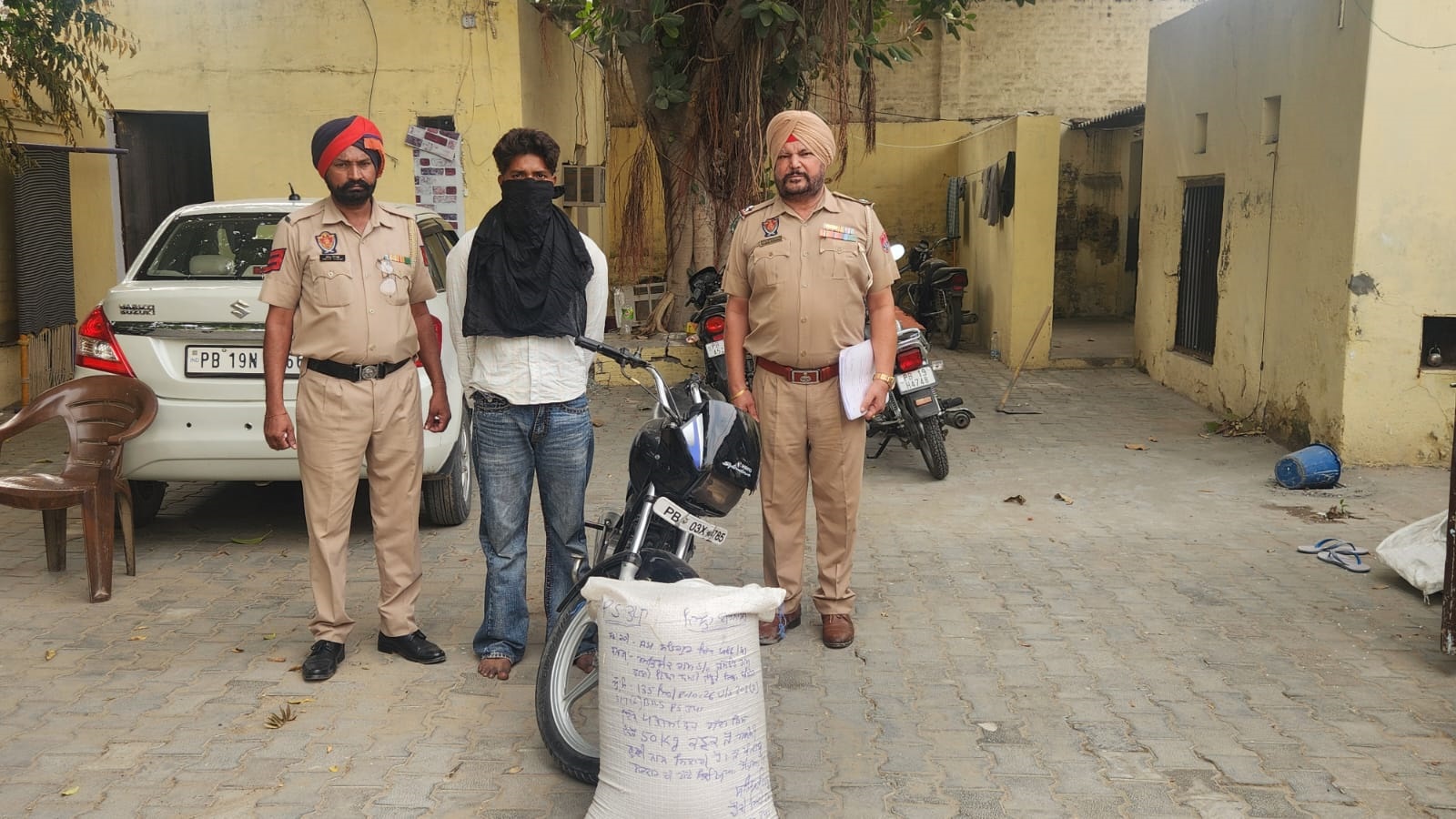 ਟਰੱਕਾਂ ’ਚੋਂ ਕਣਕ-ਝੋਨੇ ਦੀਆਂ ਬੋਰੀਆਂ ਚੋਰੀ ਕਰਨ ਵਾਲਾ ਮੁਲਜ਼ਮ ਕਾਬੂ
