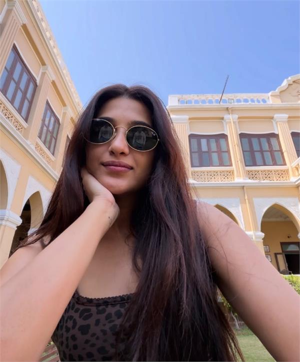 nimrit kaur ahluwalia arrives in gujarat for the shoot of a new project