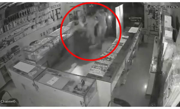 LPU ''ਚ ਕੀਤੀ ਲੁੱਟ ਦੀ ਨਵੀਂ ਵੀਡੀਓ ਆਈ ਸਾਹਮਣੇ! CCTV ''ਚ ਵੱਡਾ ਖ਼ੁਲਾਸਾ