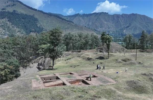kashmir  old buddhist site  jhelum river