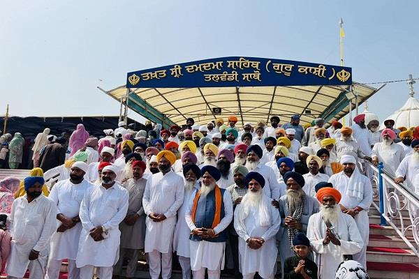 leaders offered prayers at takht sri damdama sahib