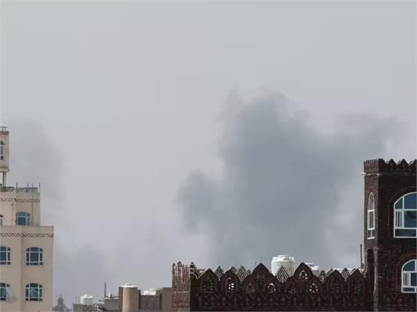 airstrikes against houthi