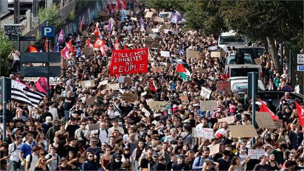 population supports students   protests 