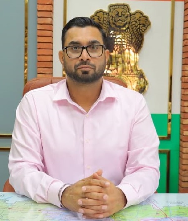ਝੋਨੇ ਦੀ ਕਟਾਈ ਫ਼ਸਲ ਪੂਰੀ ਤਰ੍ਹਾਂ ਪੱਕਣ ਉਪਰੰਤ ਹੀ ਕੀਤੀ ਜਾਵੇ : ਡੀ. ਸੀ ਦਲਵਿੰਦਰਜੀਤ