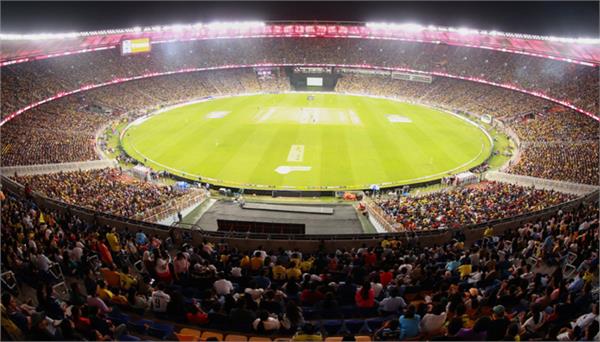 bomb threat against narendra modi stadium