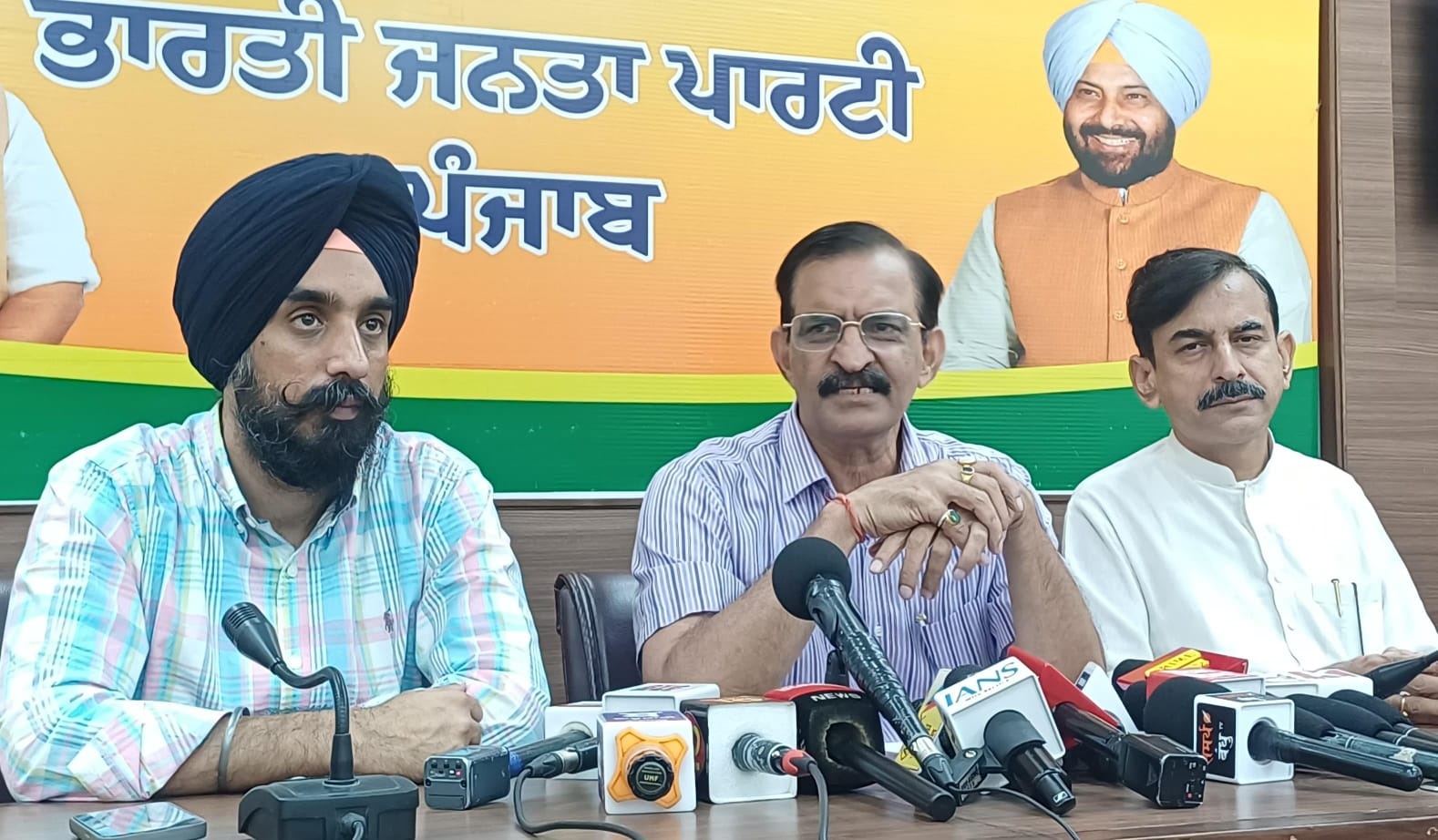 ਪਰਵਿੰਦਰ ਝੋਟਾ ਦੇ ਕਤਲ ਖਿਲਾਫ਼ ਭਾਜਪਾ ਵੱਲੋਂ ਪੰਜਾਬ ਭਰ ''ਚ ਭਲਕੇ ਹੋਵੇਗਾ ਰੋਸ ਮੁਜ਼ਾਹਰਾ