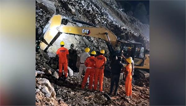 stone mine collapses in jaipur