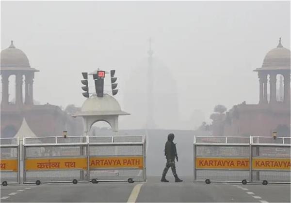 cold wave continues in delhi