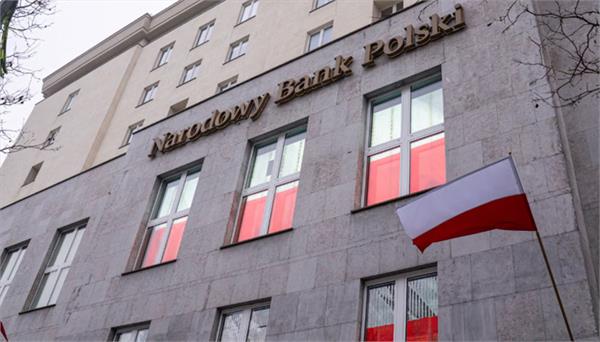 poland approves plan to buy 150 tonnes of gold