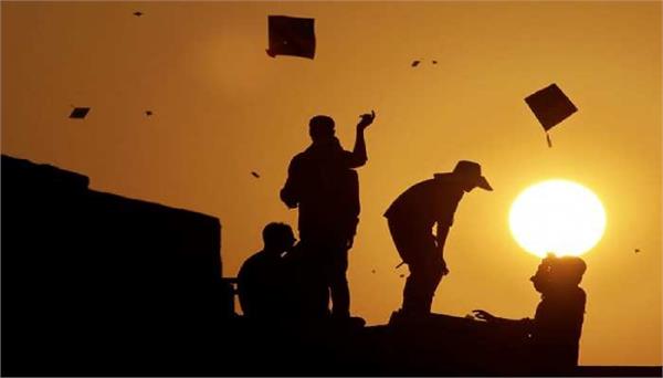 accidents during kite flying  need to be careful 