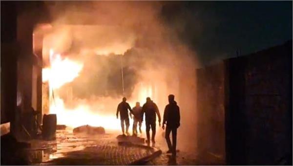 terrible fire in factory on pathankot highway