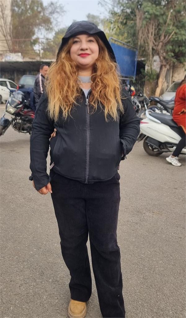 young women  hoodie jacket  winter