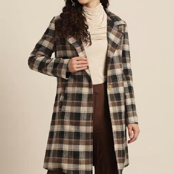 winter  young women  check pattern coat