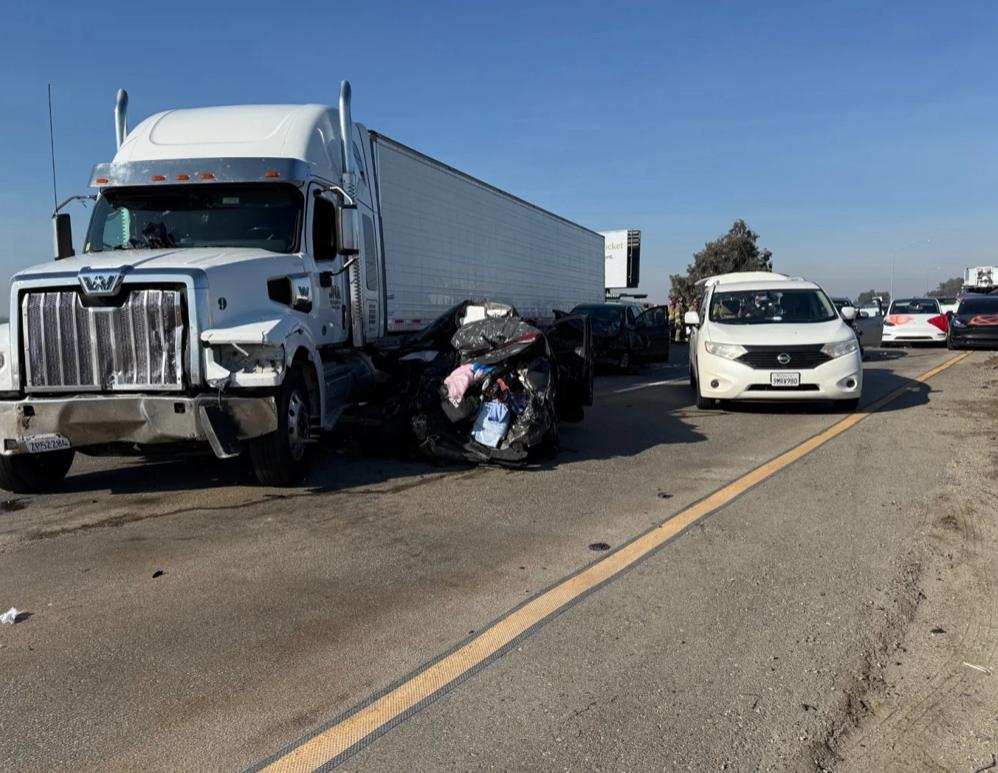 ਅਮਰੀਕਾ ''ਚ ਸੰਘਣੀ ਧੁੰਦ ਕਾਰਨ ਫਰੀਵੇਅ 99 ''ਤੇ ਵਾਪਰਿਆ ਭਿਆਨਕ ਹਾਦਸਾ, ਇੱਕ ਦੀ ਮੌਤ