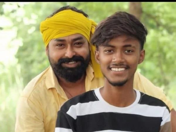 motorcycle hits tree in deoria  two youths die