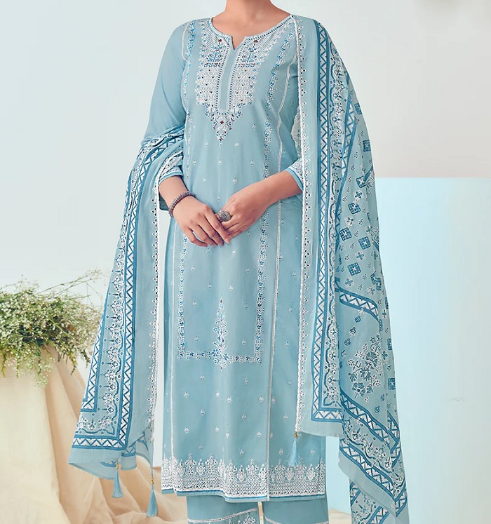 ਔਰਤਾਂ ਦੇ ਪਸੰਦੀਦਾ ਬਣੇ ਬ੍ਰਾਈਟ ਕਲਰ ਦੇ ਸੂਟ