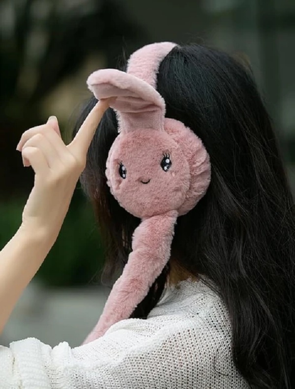 ਮੁਟਿਆਰਾਂ ਨੂੰ ਕਿਊਟ ਲੁੱਕ ਦੇ ਰਹੇ ਹਨ ਈਅਰ ਮਫਸ